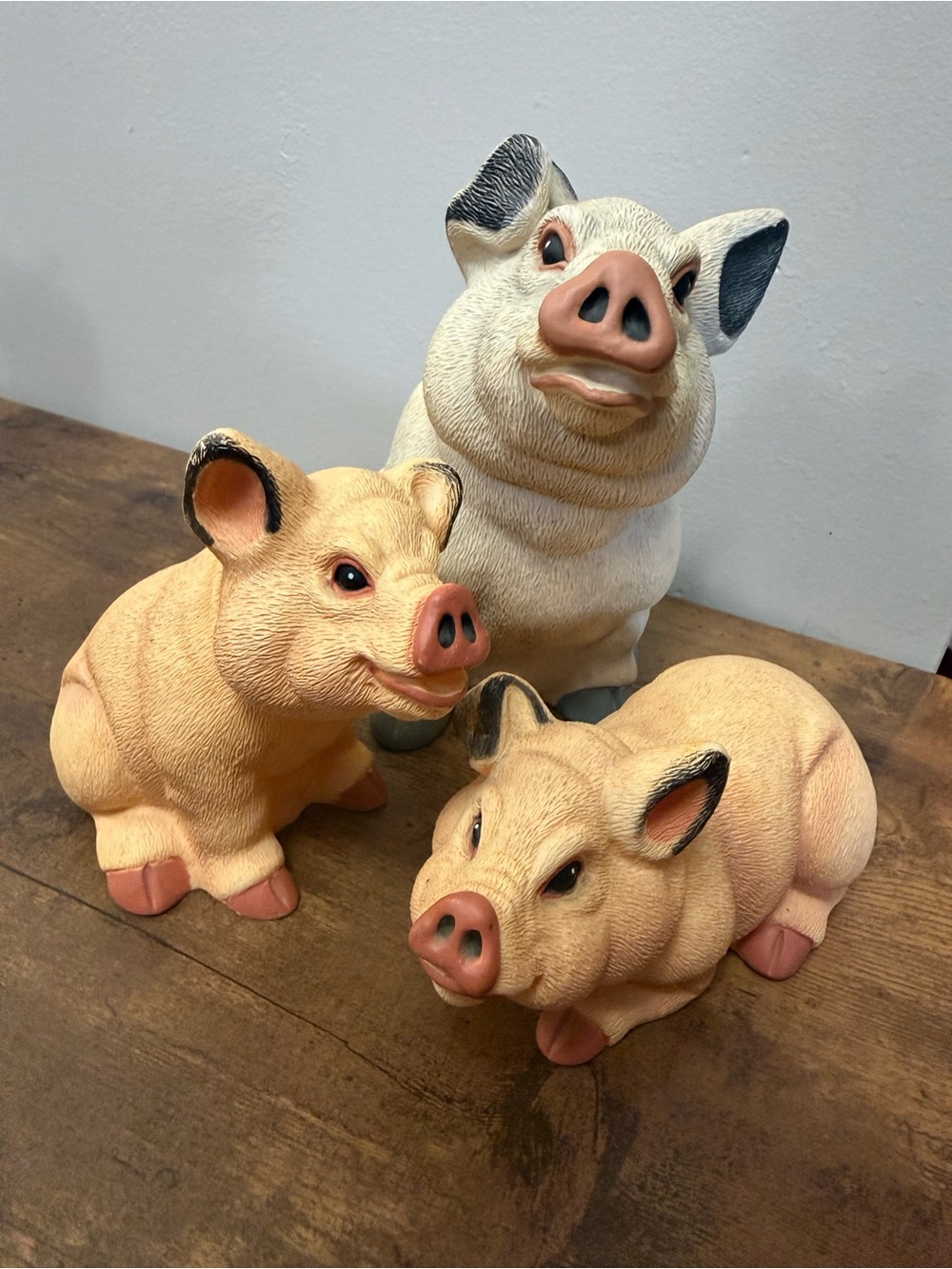 Vintage Pig Plastic Resin Figurine Set Mama & Piglets - 1993 Art Line Inc